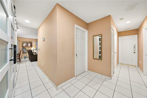 7920 SW 163rd Pl, Miami FL - photo 13 of 44