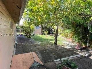 17201 NW 54th Ct, Miami Gardens FL - photo 23 of 24