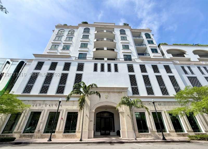 3 bedroom Condominium at 275 Giralda Ave 6A, Giralda Place Condo, Coral Gables — photo 1