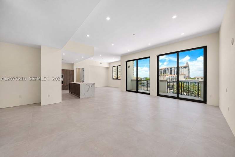 3 bedroom Condominium at 275 Giralda Ave 6A, Giralda Place Condo, Coral Gables — photo 4