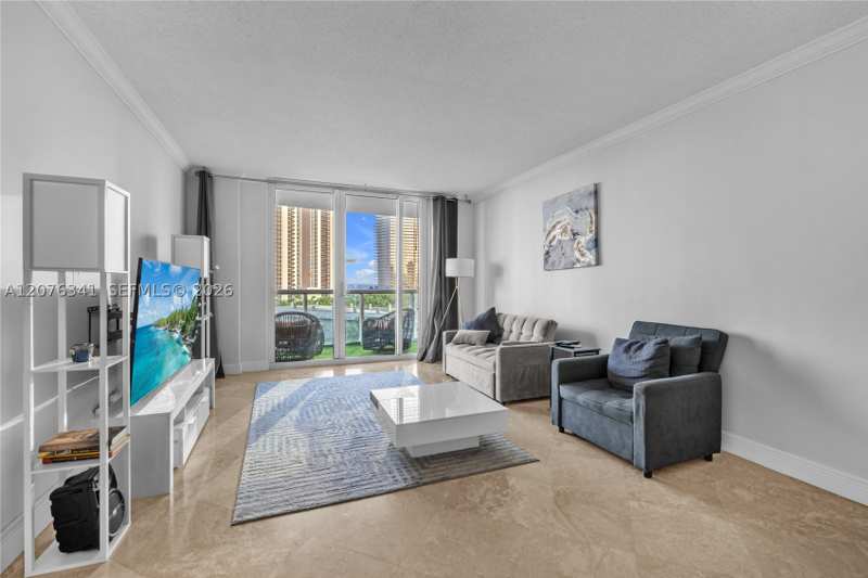 1 bedroom Condominium at 19370 Collins Ave 919, Ocean Reserve Condo, Sunny Isles Beach — photo 1