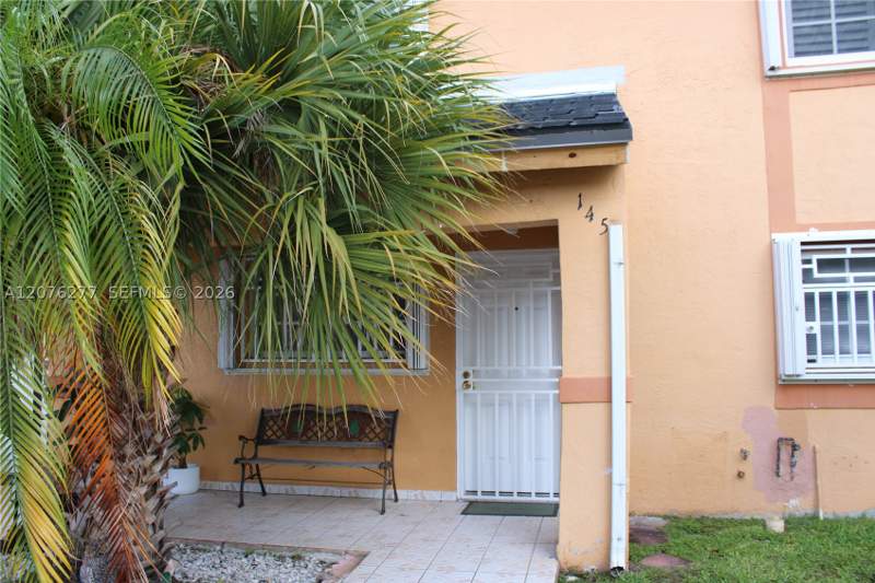 2 bedroom Condominium at 3375 W 76th St 145, El Prado Xiv Condo, Hialeah — photo 2