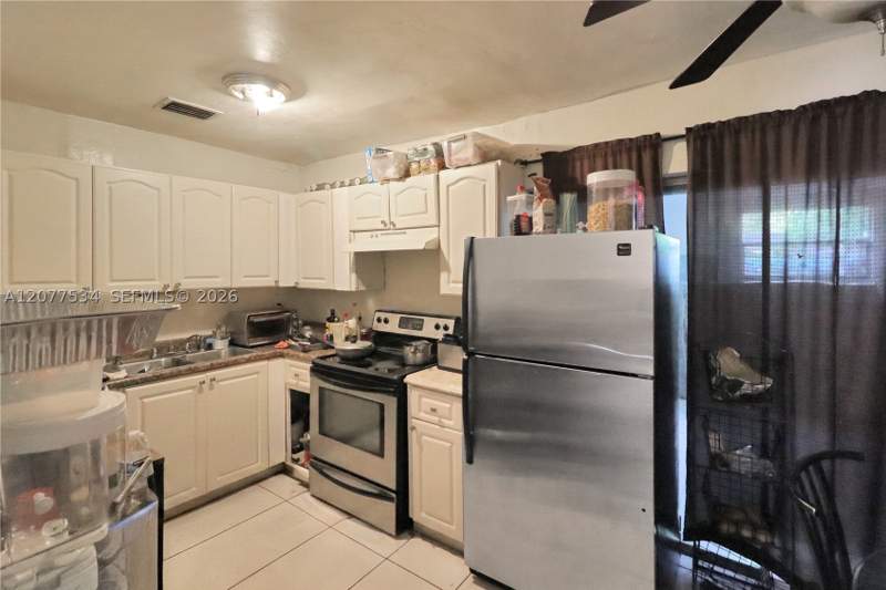 3 bedroom SingleFamilyResidence at 12040 NW 1st Ct, Overbrook Shores No-2, North Miami — photo 4