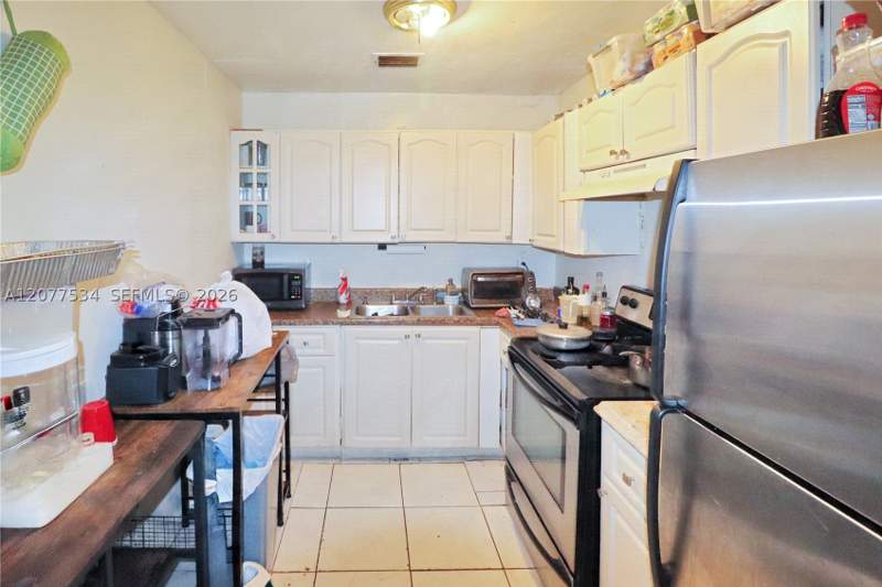 3 bedroom SingleFamilyResidence at 12040 NW 1st Ct, Overbrook Shores No-2, North Miami — photo 5