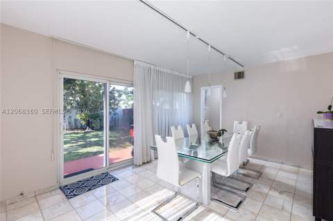 2250 SW 17th Ave, Miami FL - photo 7 of 25