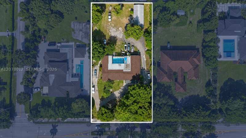 3 bedroom SingleFamilyResidence at 6700 SW 97th Ave, Subdivision Of, Miami — photo 1