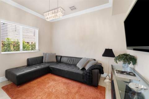 275 189th Ter, Sunny Isles Beach FL - photo 15 of 36