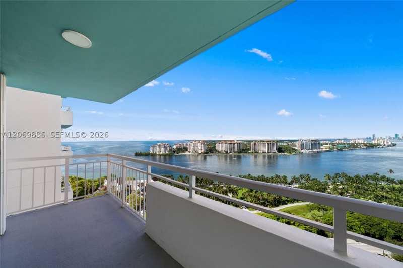 2 bedroom Condominium at 400 S Pointe Dr 1905, South Pointe Towers Condo, Miami Beach — photo 1