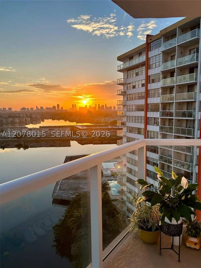 2 bedroom Condominium at 1301 NE Miami Gardens Dr 1406W, Buckley Towers Condo West, Miami — photo 1