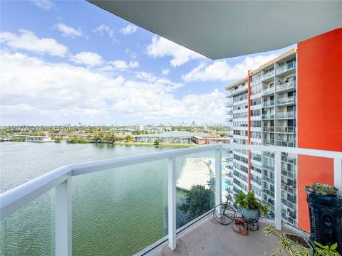 1301 NE Miami Gardens Dr 1406W, Miami FL - photo 19 of 28