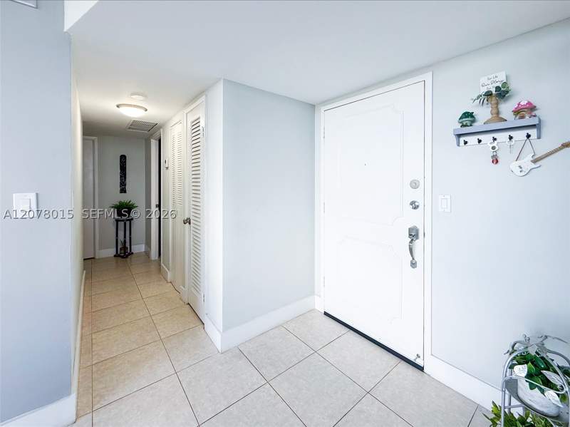 2 bedroom Condominium at 1301 NE Miami Gardens Dr 1406W, Buckley Towers Condo West, Miami — photo 4