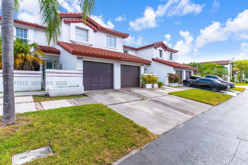3 bedroom Townhouse at 8407 SW 208th Ter, Saga Bay Townhomes, Cutler Bay — photo 3