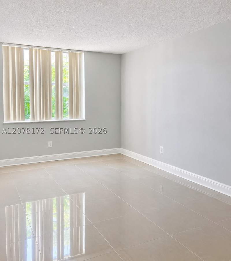 2 bedroom Condominium at 488 NW 165th St Rd B-112, Montecarlo Condo, Miami — photo 5