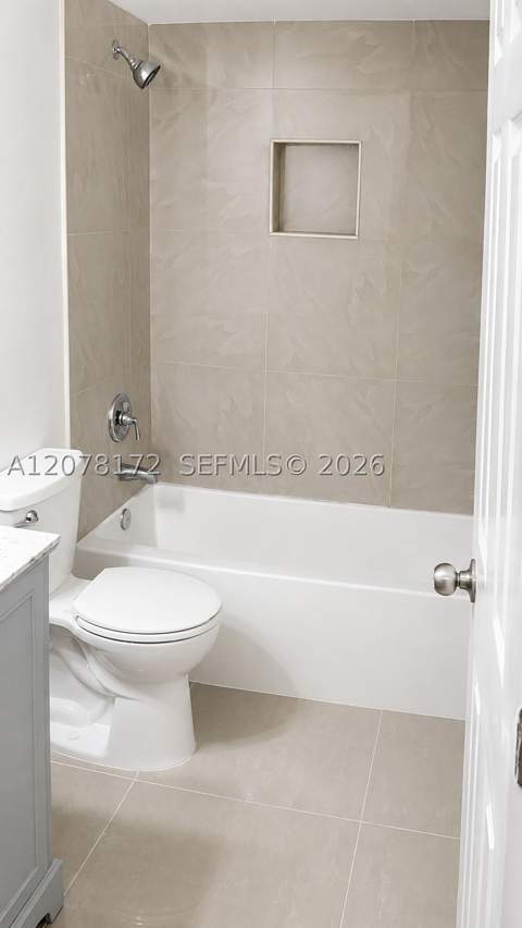 488 NW 165th St Rd B-112, Miami FL - photo 8 of 13