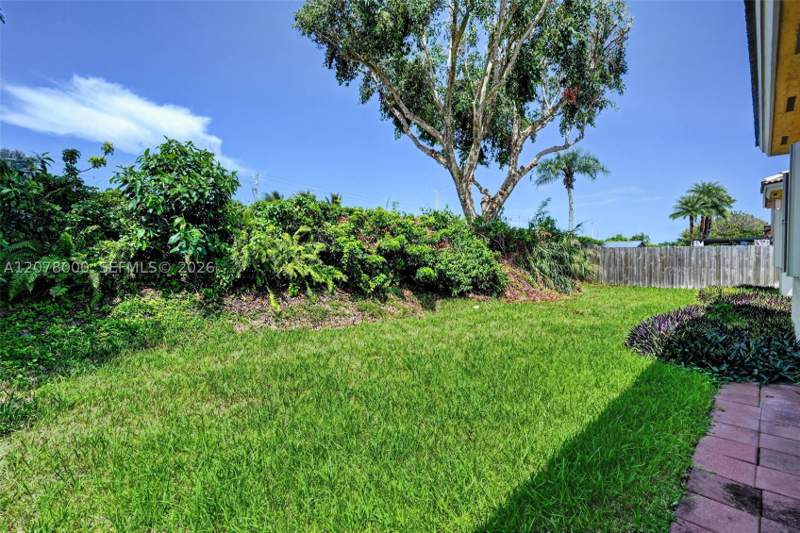 4 bedroom SingleFamilyResidence at 1971 SE 21st Ct, Palm Isle Estates, Homestead — photo 5