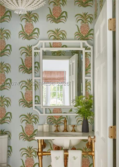 2532 NW Lake Ave, Miami Beach FL - photo 12 of 84