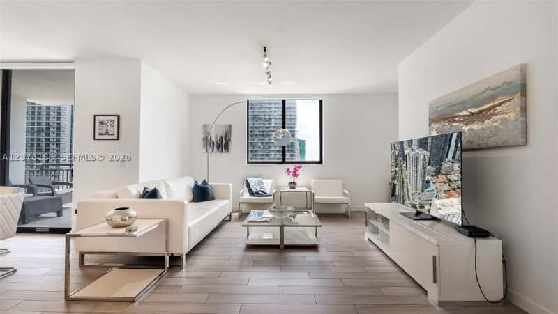 2 bedroom Condominium at 999 SW 1st Ave 2004, Nine At Mary Brickell Vil, Miami — photo 1