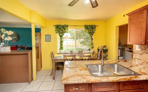 2340 NW 187th St, Miami Gardens FL - photo 15 of 44