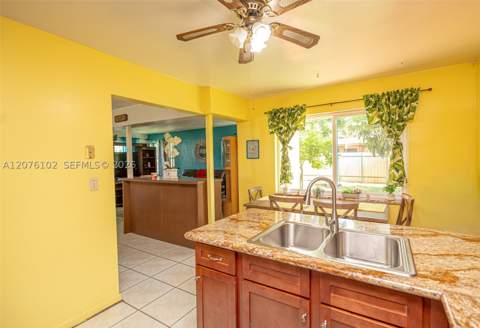 2340 NW 187th St, Miami Gardens FL - photo 16 of 44