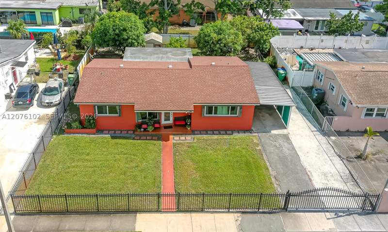 3 bedroom SingleFamilyResidence at 2340 NW 187th St, Bell Gardens, Miami Gardens — photo 2