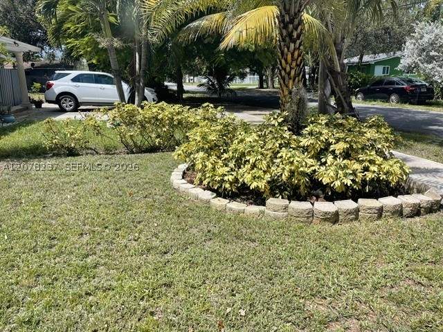 3 bedroom SingleFamilyResidence at 2766 NW 168th Ter, Golden Glades Park 2nd Ad, Miami Gardens — photo 2