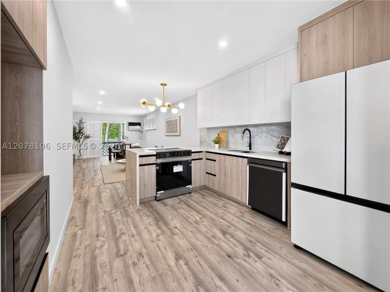 2 bedroom Condominium at 6580 Santona St 16, Santona Condo, Coral Gables — photo 5