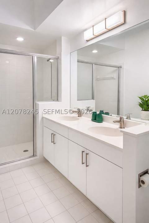 17125 N Bay Rd 3105, Sunny Isles Beach FL - photo 17 of 23