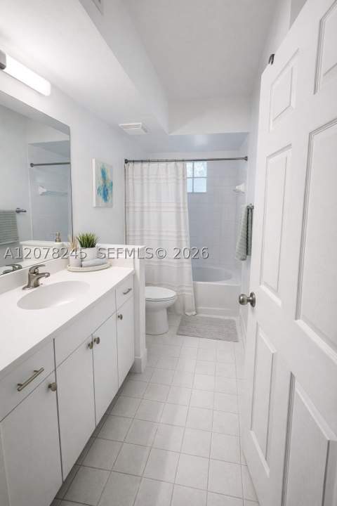 17125 N Bay Rd 3105, Sunny Isles Beach FL - photo 18 of 23