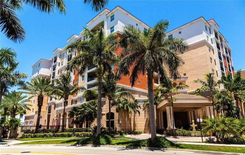 3 bedroom Condominium at 17125 N Bay Rd 3105, Porto Bellagio Condo, Sunny Isles Beach — photo 2