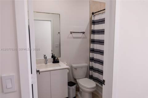 8824 NW 161st Ter, Miami Lakes FL - photo 24 of 45