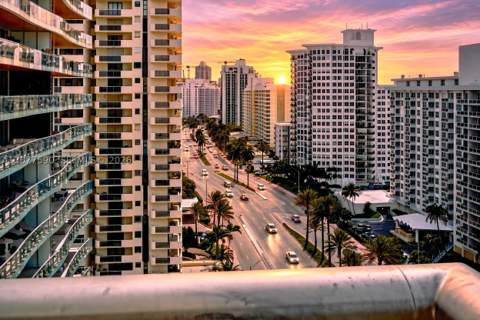 5801 Collins Ave Ph1600, Miami Beach FL - photo 18 of 52