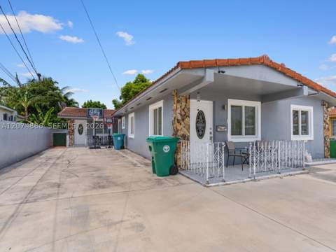 740 NW 32nd Ct, Miami FL - photo 10 of 22