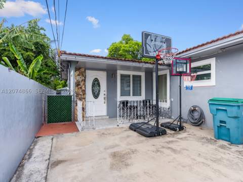 740 NW 32nd Ct, Miami FL - photo 13 of 22