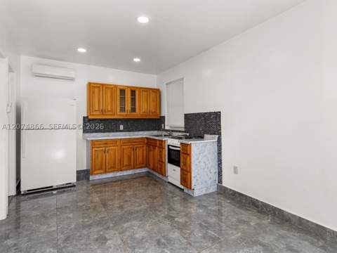 740 NW 32nd Ct, Miami FL - photo 8 of 22