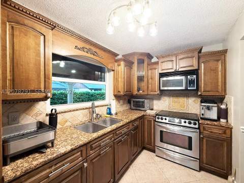 14719 SW 44th Ln, Miami FL - photo 15 of 38