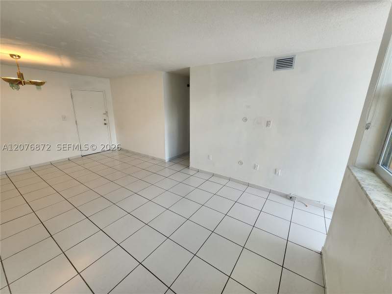 2 bedroom Condominium at 9400 W Flagler St 309, Versialles Gardens II Con, Miami — photo 3