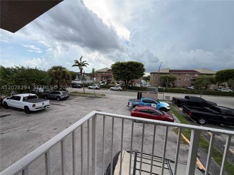 5935 W 26th Ave 204, Hialeah FL - photo 12 of 29