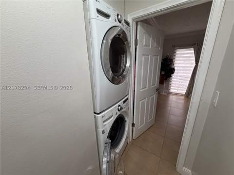 5935 W 26th Ave 204, Hialeah FL - photo 18 of 29