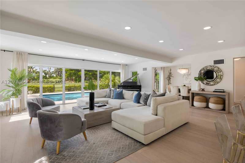 3 bedroom SingleFamilyResidence at 1201 Campo Sano Ave, C G Riviera Sec Part 4, Coral Gables — photo 1