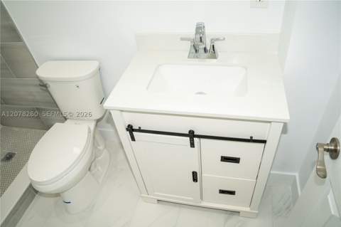1640 NE 172nd St, North Miami Beach FL - photo 12 of 33