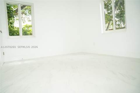 1640 NE 172nd St, North Miami Beach FL - photo 15 of 33
