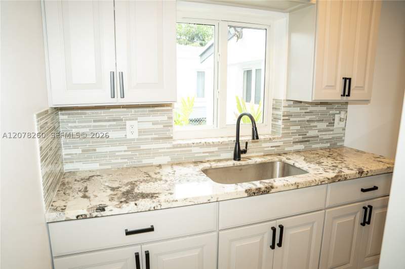 3 bedroom SingleFamilyResidence at 1640 NE 172nd St, Fulford By Sea Sec E, North Miami Beach — photo 4