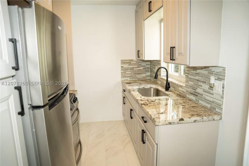 3 bedroom SingleFamilyResidence at 1640 NE 172nd St, Fulford By Sea Sec E, North Miami Beach — photo 5