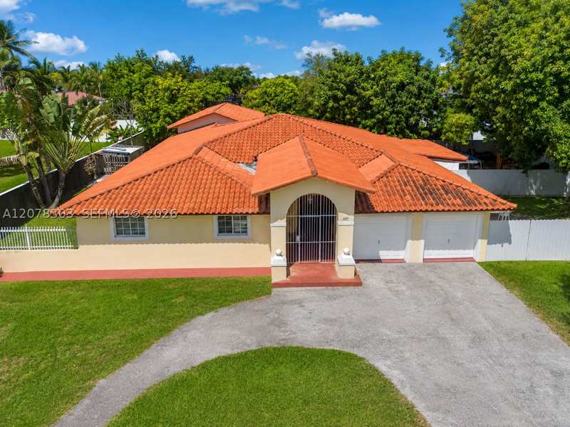 4 bedroom SingleFamilyResidence at 6450 SW 102nd Ave, Miller Drive Estates, Miami — photo 1
