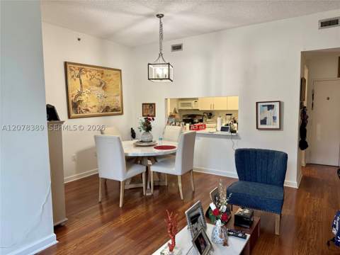 9725 NW 52nd St 109, Doral FL - photo 7 of 12