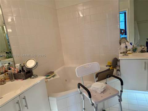 9725 NW 52nd St 109, Doral FL - photo 9 of 12