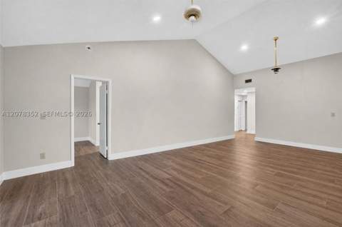 9943 NW 47th Ter, Doral FL - photo 16 of 48