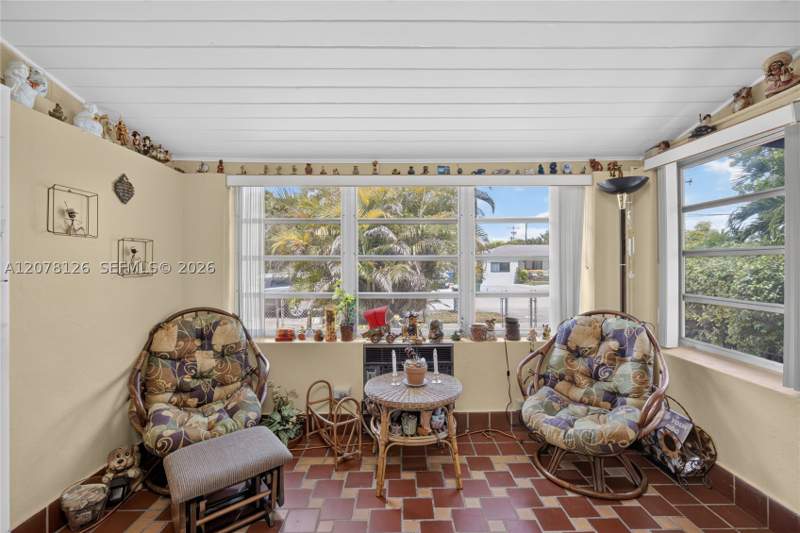 3 bedroom SingleFamilyResidence at 4940 SW 5th Ter, Trail Granada Addn, Miami — photo 5