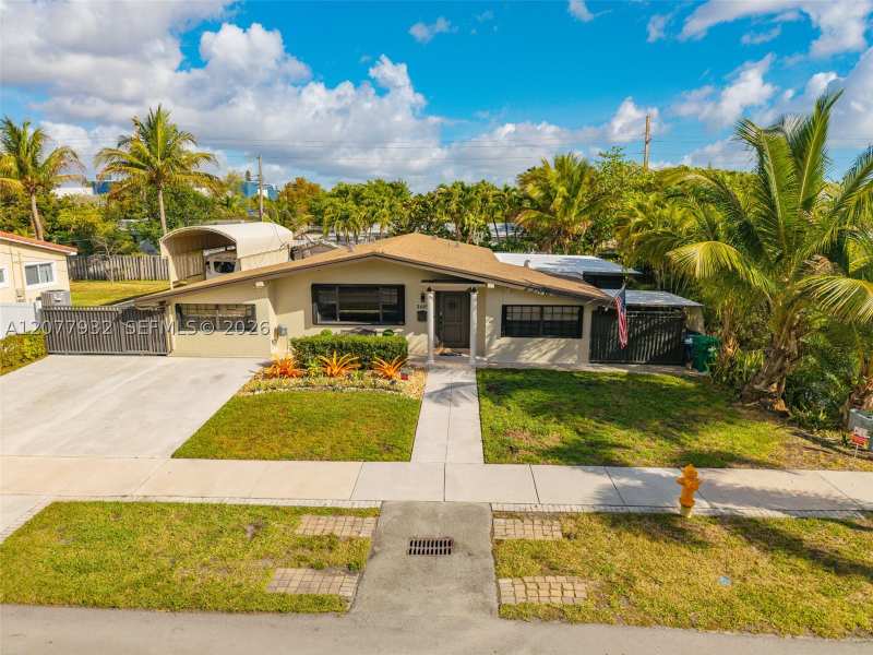 4 bedroom SingleFamilyResidence at 2485 NE 214th St, Sunswept Isle, Miami — photo 1
