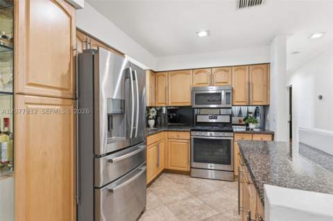 2485 NE 214th St, Miami FL - photo 12 of 48